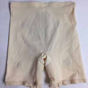 VTG Underwear Womens Panties XL 32 ILGWU Beige USA